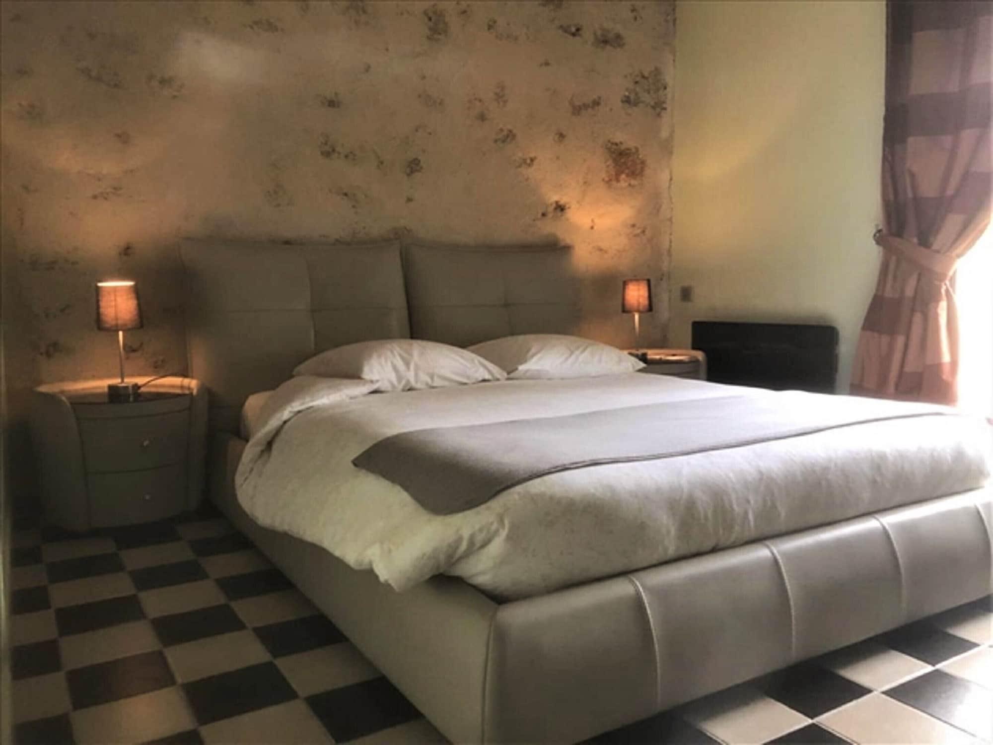 Auberge Du Manet Montigny-le-Bretonneux Eksteriør bilde