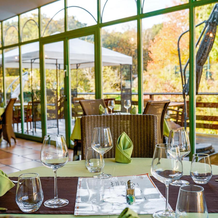 Auberge Du Manet Montigny-le-Bretonneux Eksteriør bilde