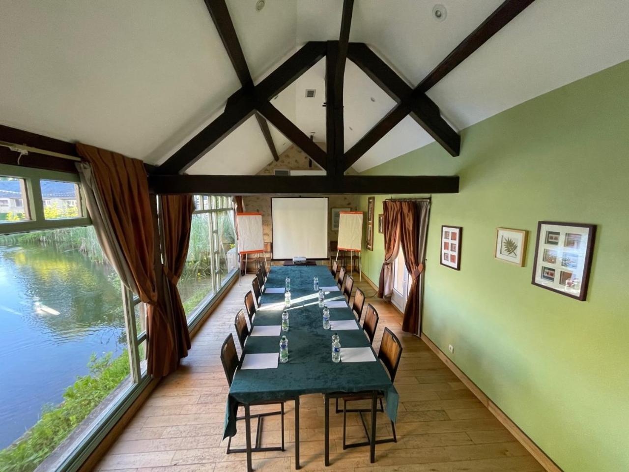 Auberge Du Manet Montigny-le-Bretonneux Eksteriør bilde