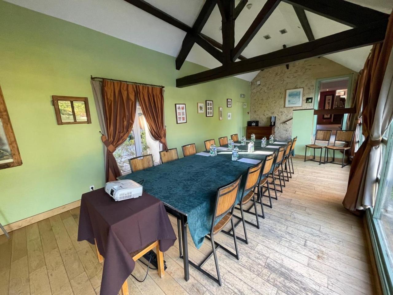 Auberge Du Manet Montigny-le-Bretonneux Eksteriør bilde