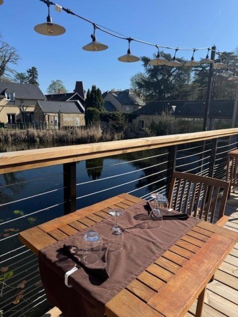 Auberge Du Manet Montigny-le-Bretonneux Eksteriør bilde