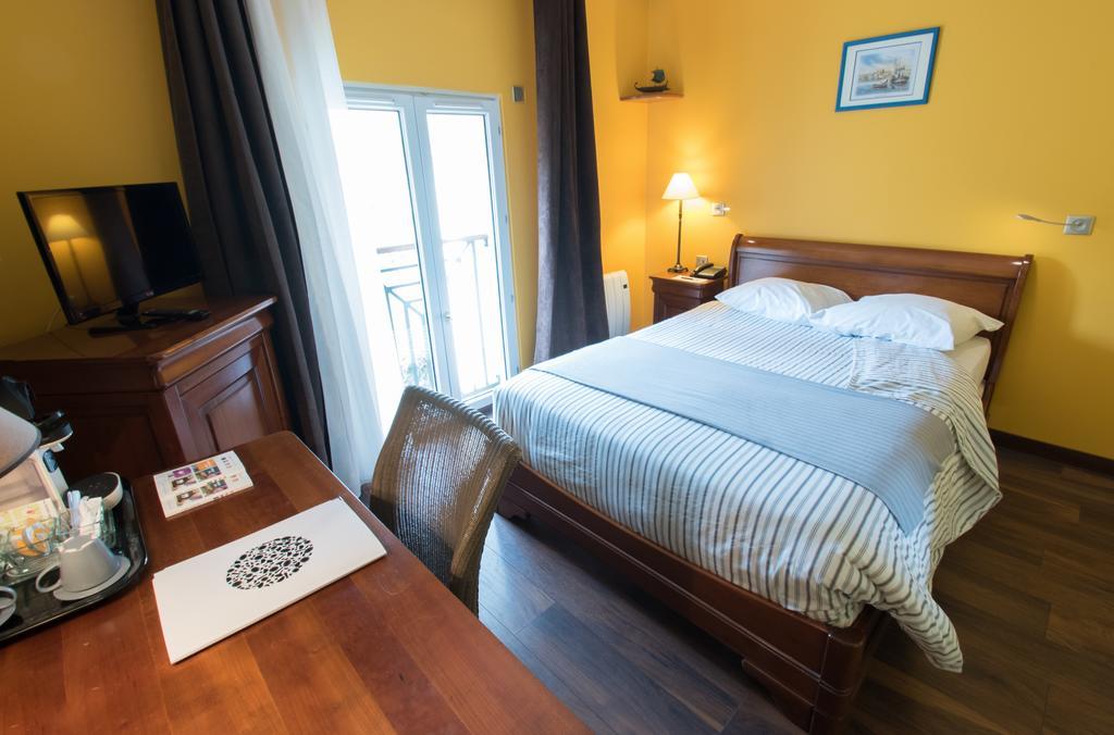 Auberge Du Manet Montigny-le-Bretonneux Eksteriør bilde