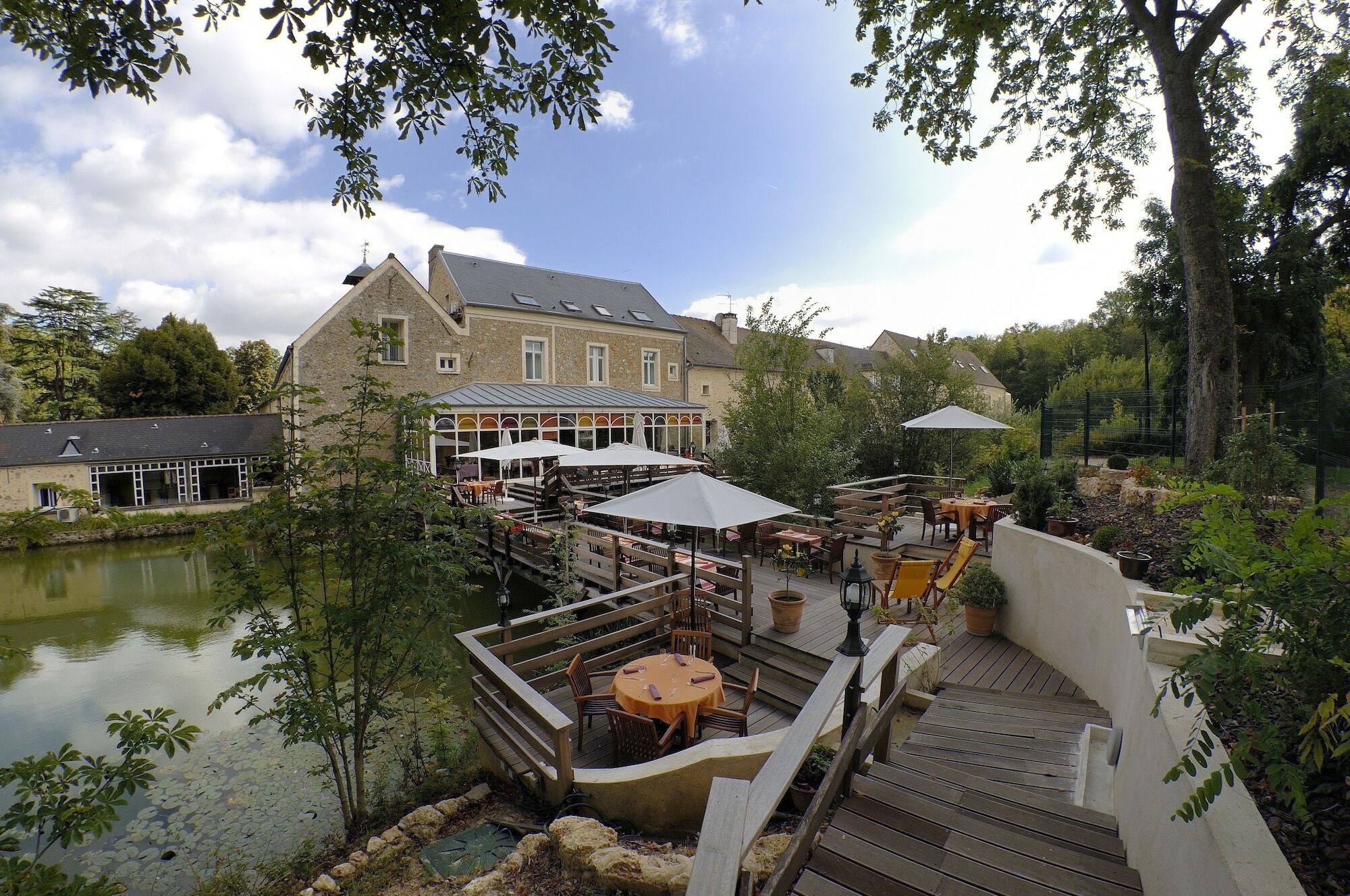 Auberge Du Manet Montigny-le-Bretonneux Eksteriør bilde